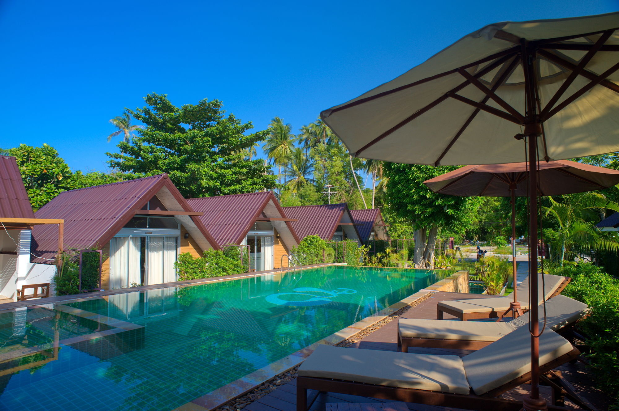 At Samui Haus Hotel Липа Ной Екстериор снимка