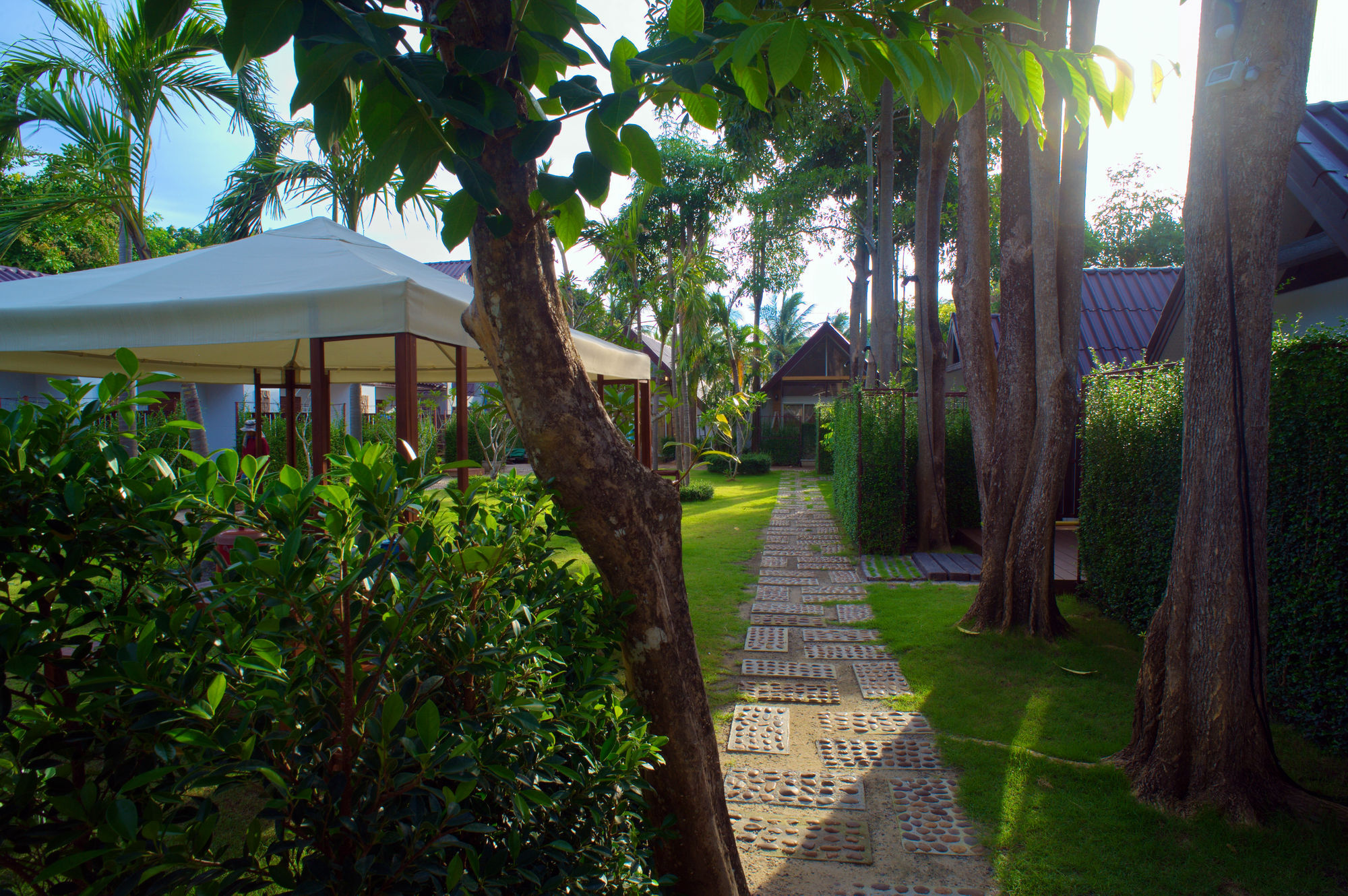 At Samui Haus Hotel Липа Ной Екстериор снимка
