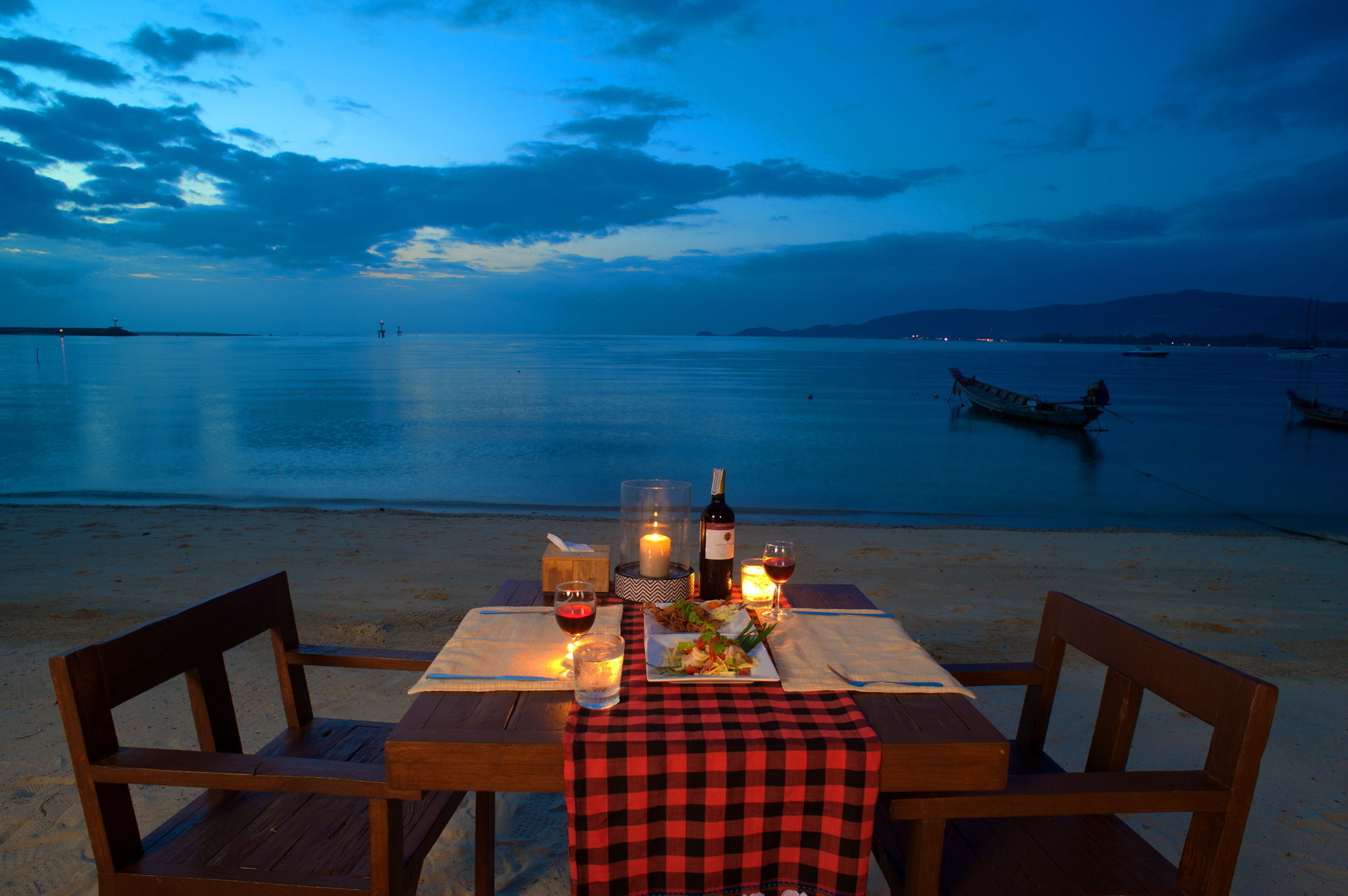 At Samui Haus Hotel Липа Ной Екстериор снимка